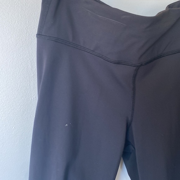 Lululemon Pedal To The Medal 7/8 Tight Black / Alarming / Tranquil Blue Size 4 - Picture 15 of 16